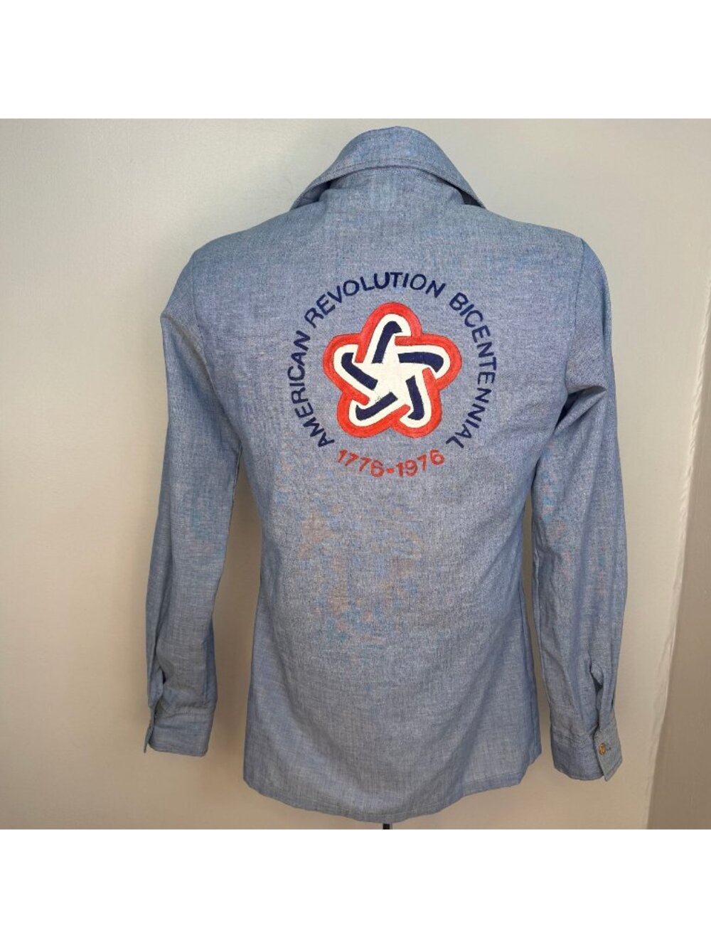 Vintage 1970s Chambray Shirt, Hand Painted, 1976 USA Bicentennial, Jeans Joint S